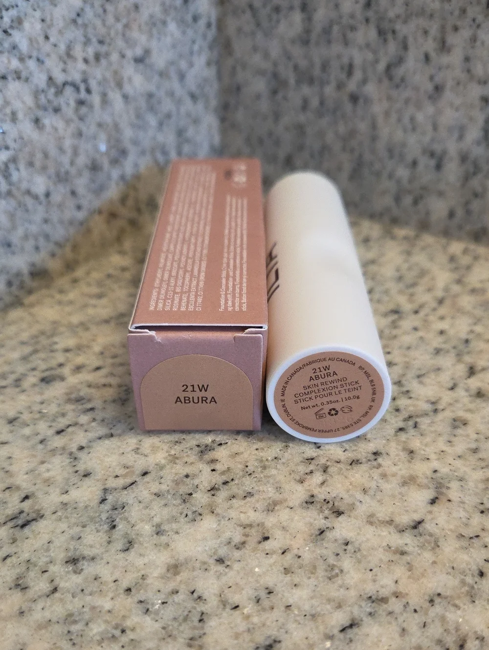 ILIA Beauty Skin Rewind Complexion Stick in: 21W Abura